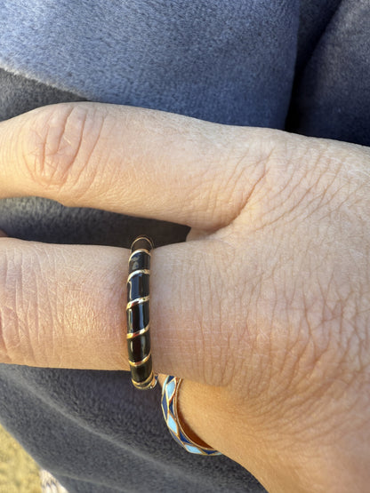 ANILLO ESMALTADO RELIEVE