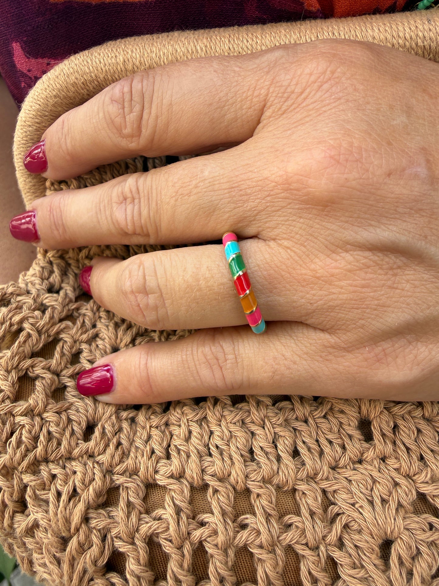 ANILLO ESMALTADO RELIEVE