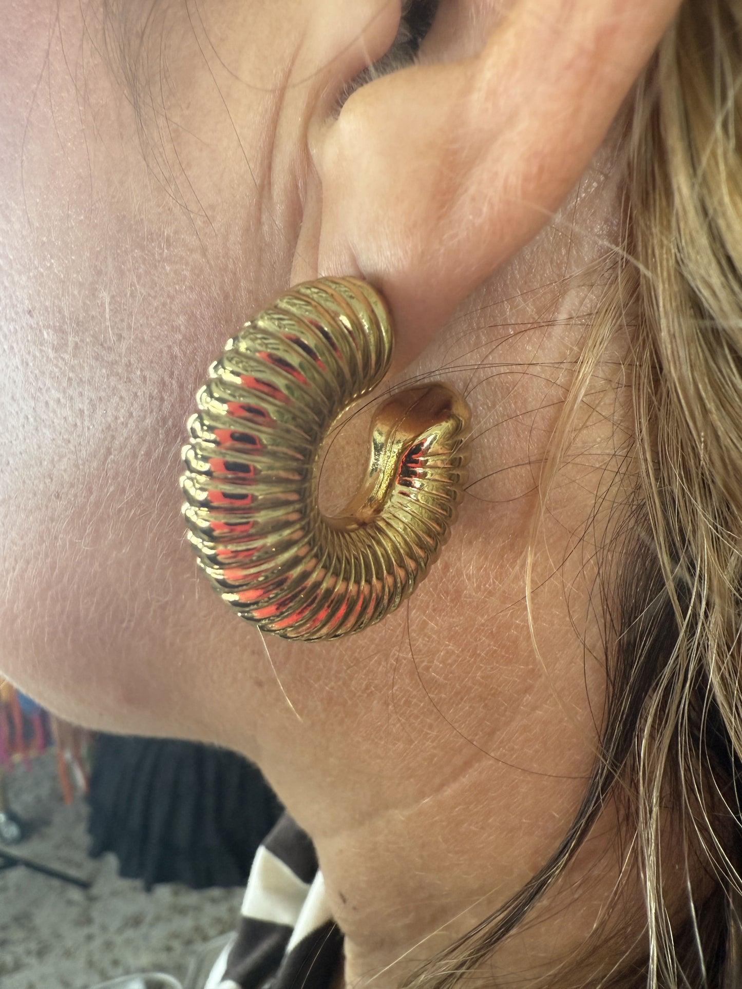 ARGOLLA ANCHA LÍNEAS