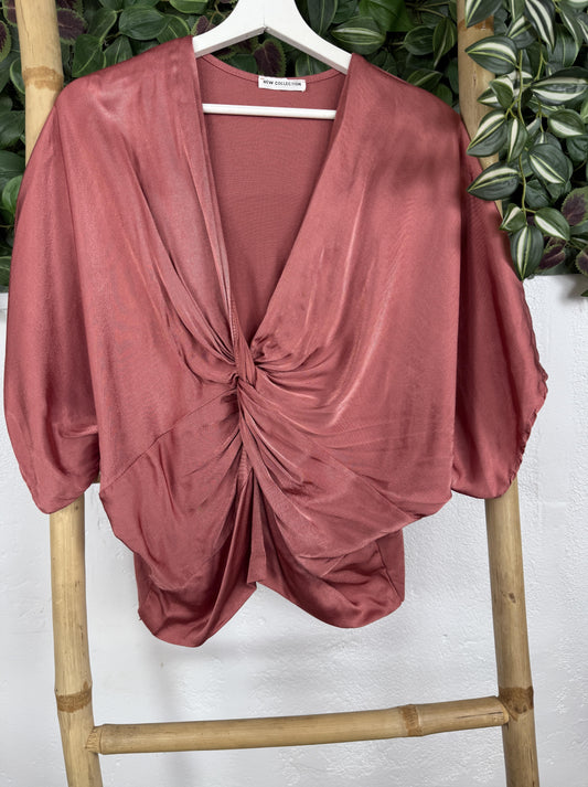 BLUSA SATINADA NUDO