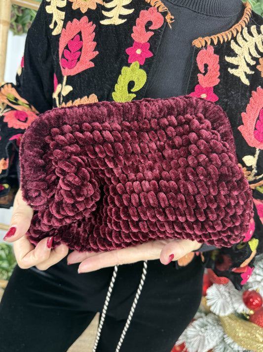BOLSO CLUNCH CHENILLA