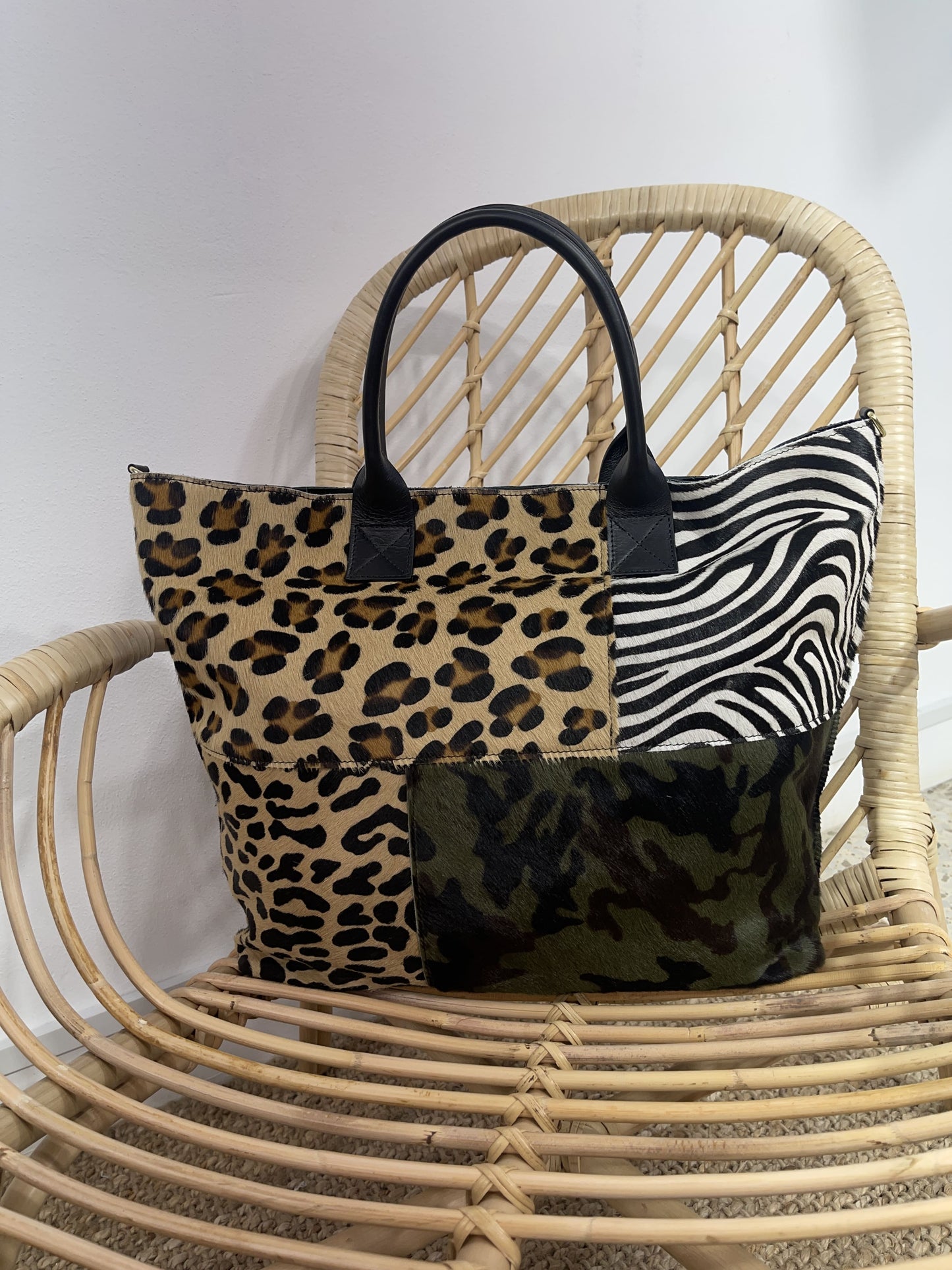 BOLSA DE COURO ESTAMPADO ANIMAL