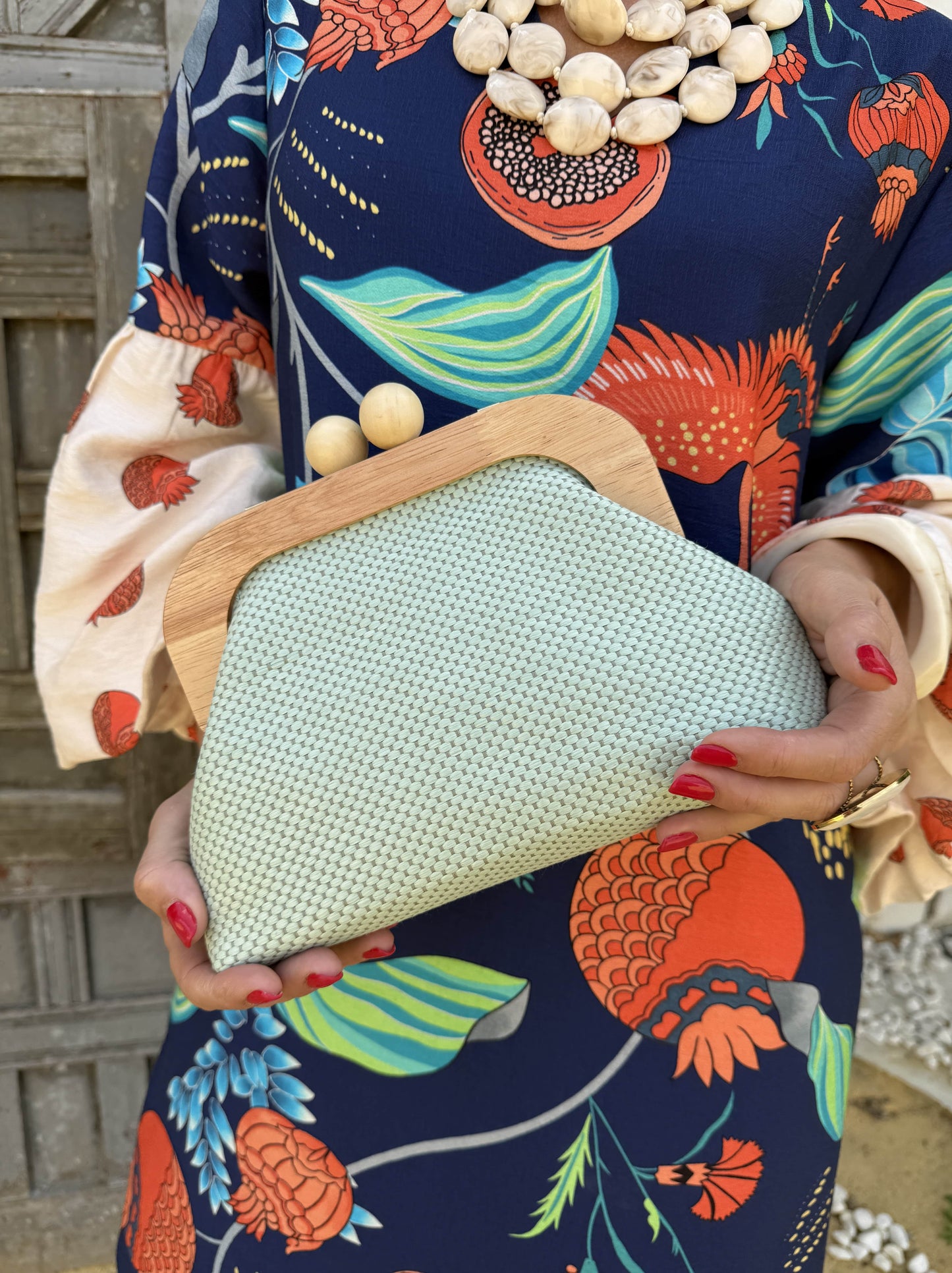 BOLSO RAFIA BOLA MADERA