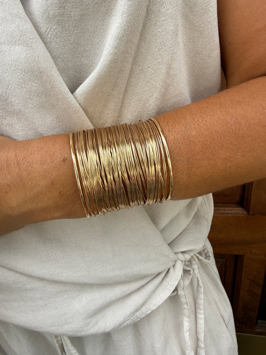 BRAZALETE MIL HILOS