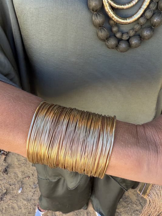 BRAZALETE MIL HILOS
