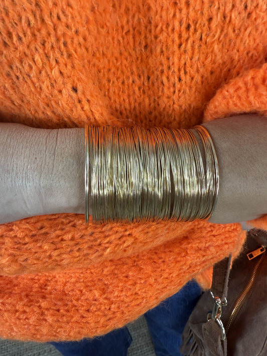 THOUSAND THREAD BRACELET