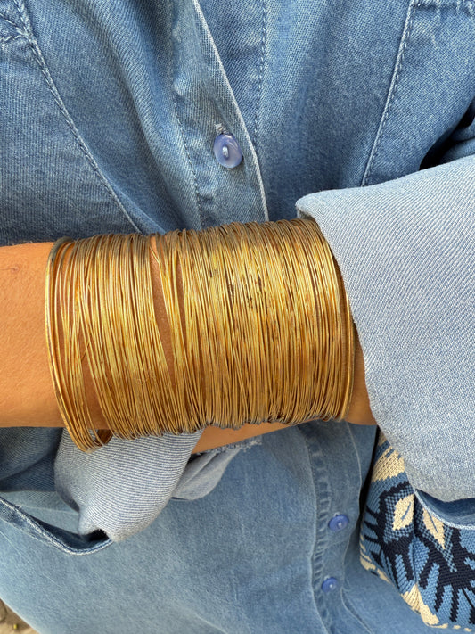 BRAZALETE MIL HILOS