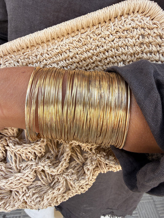 BRAZALETE MIL HILOS
