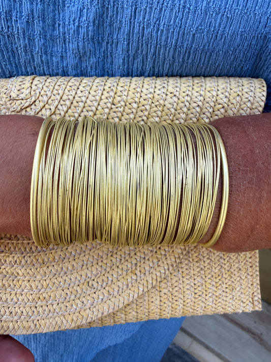 BRAZALETE MIL HILOS