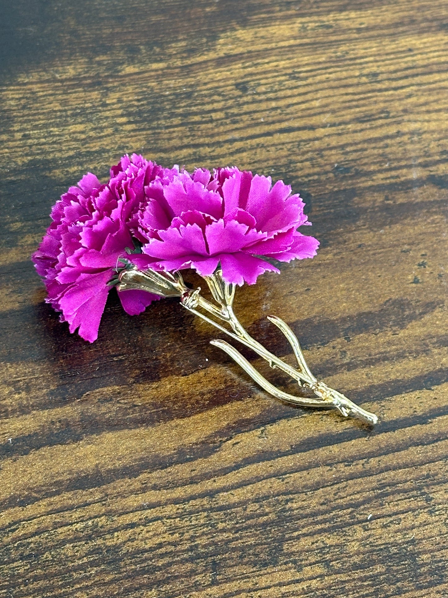 BROCHE CLAVEL