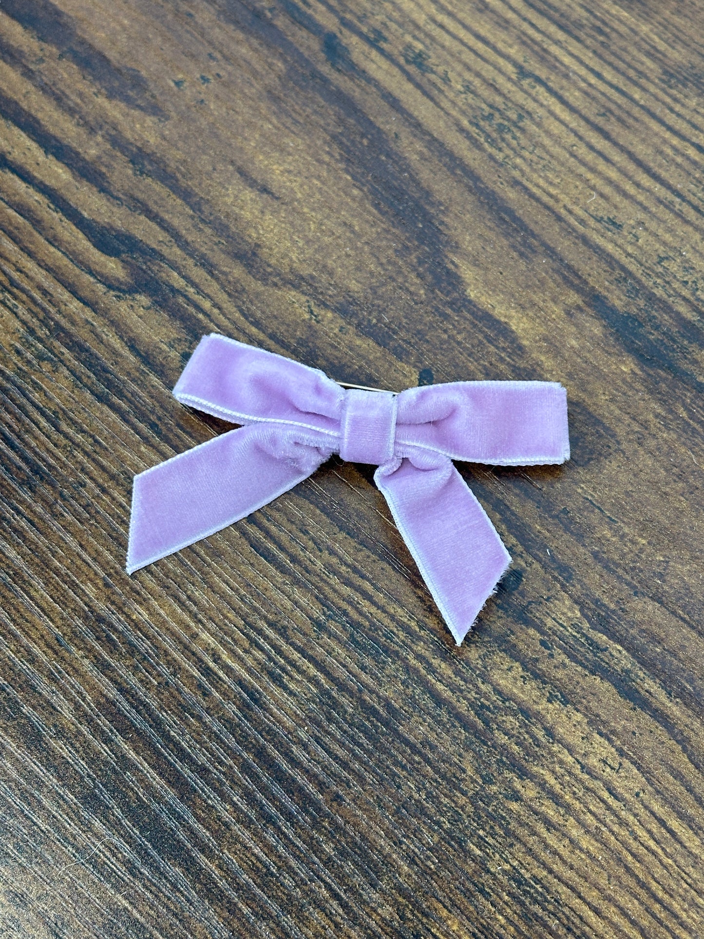 BROCHE LAZO TERCIOPELO