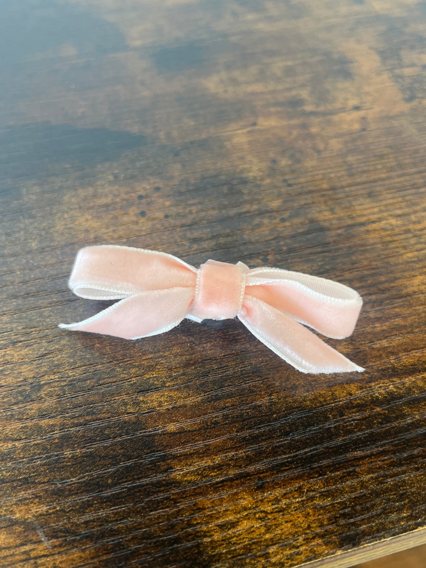 BROCHE LAZO TERCIOPELO MINI