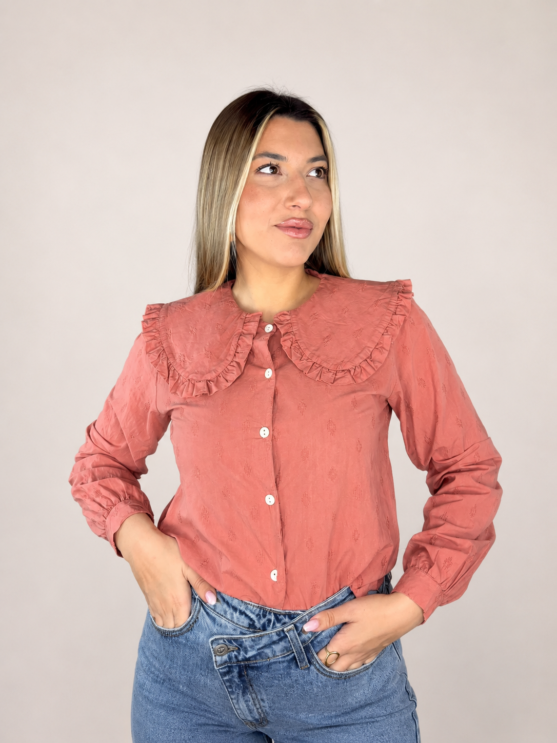 CAMISA BORDADA BABERO