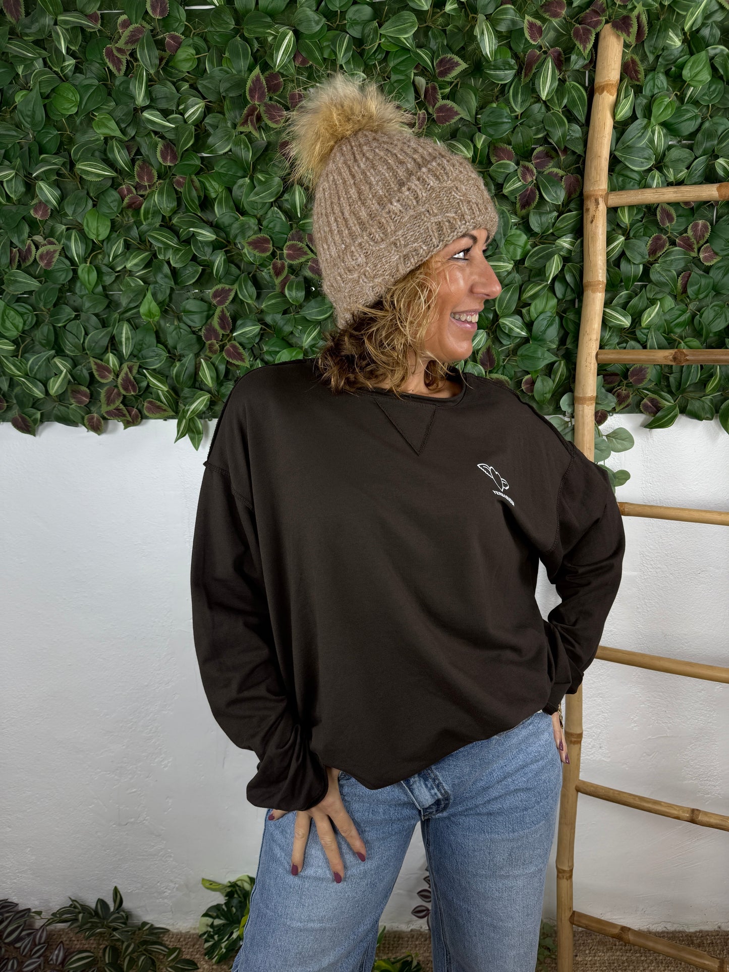 CAMISETA COSTURA YERBABUENA