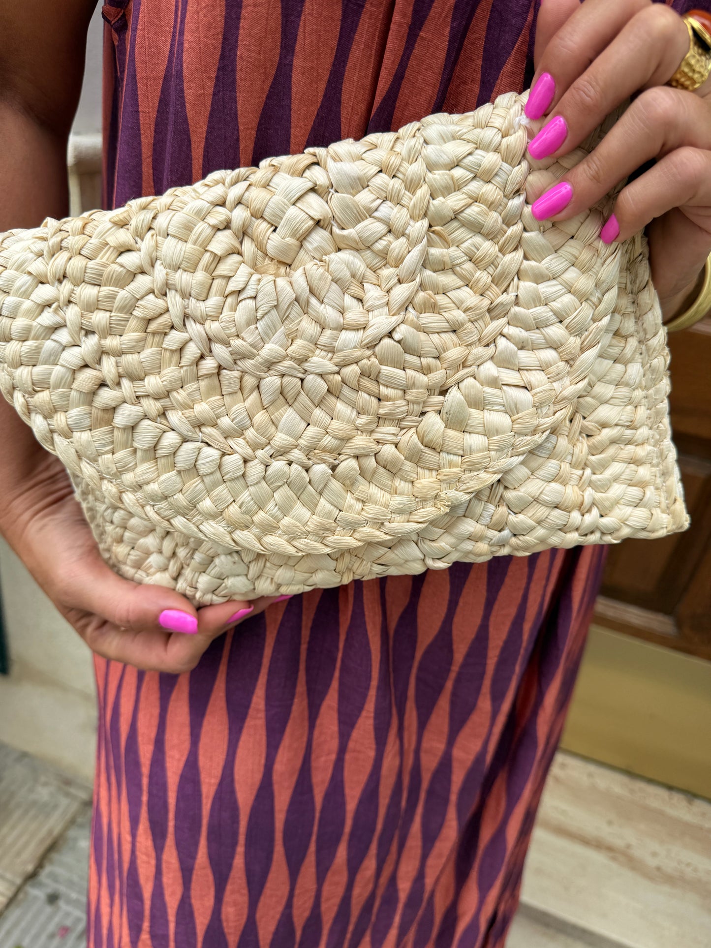 CARTERA DE MANO CALETA