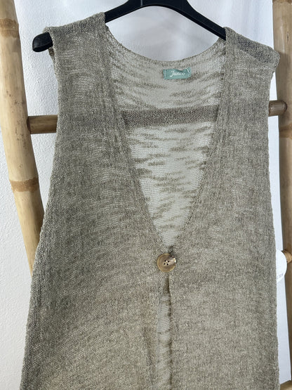 LONG BUTTON VEST