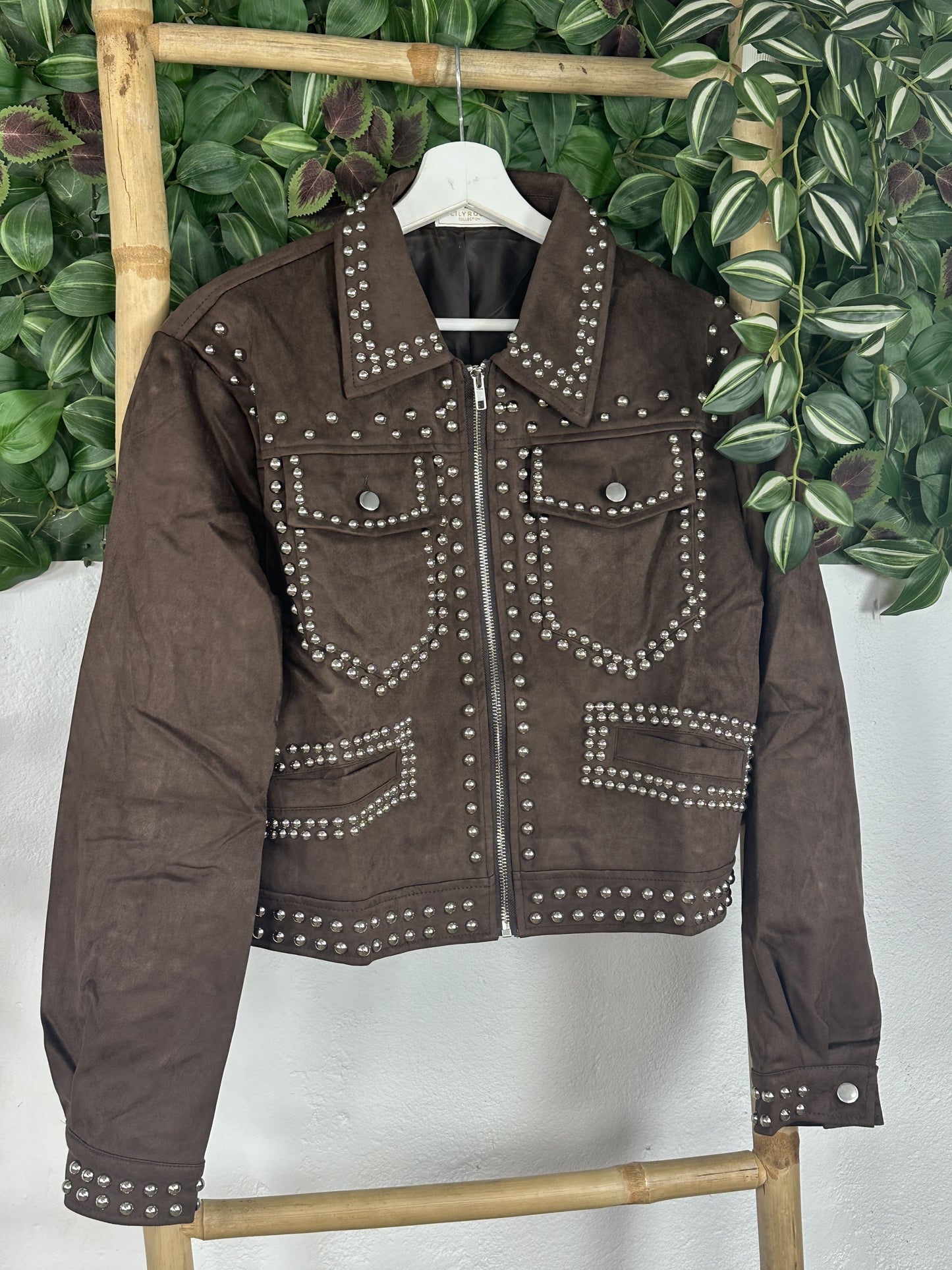 CHAQUETA TACHUELA
