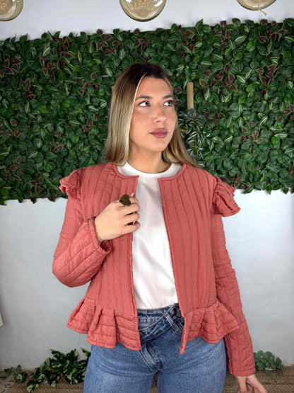 CHAQUETA ACOLCHADA VOLANTE