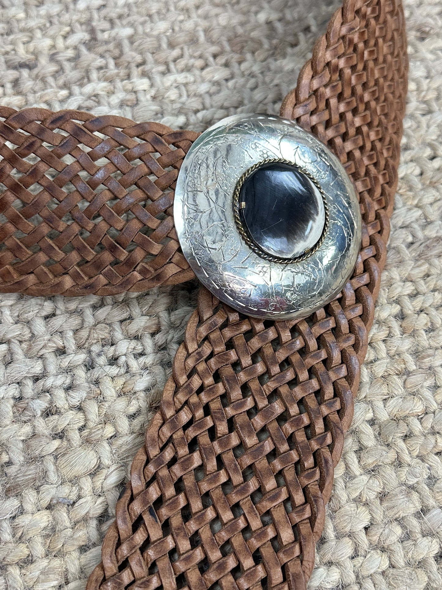 CINTURÓN CUERO CALADO