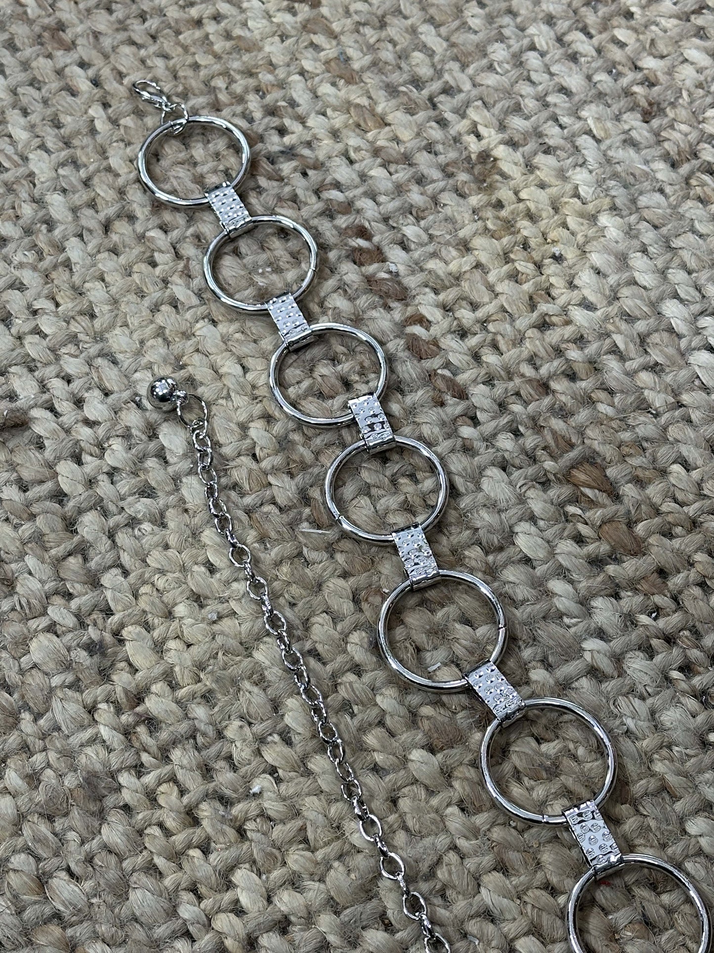 CINTURÓN METALIZADO GEOMÉTRICO