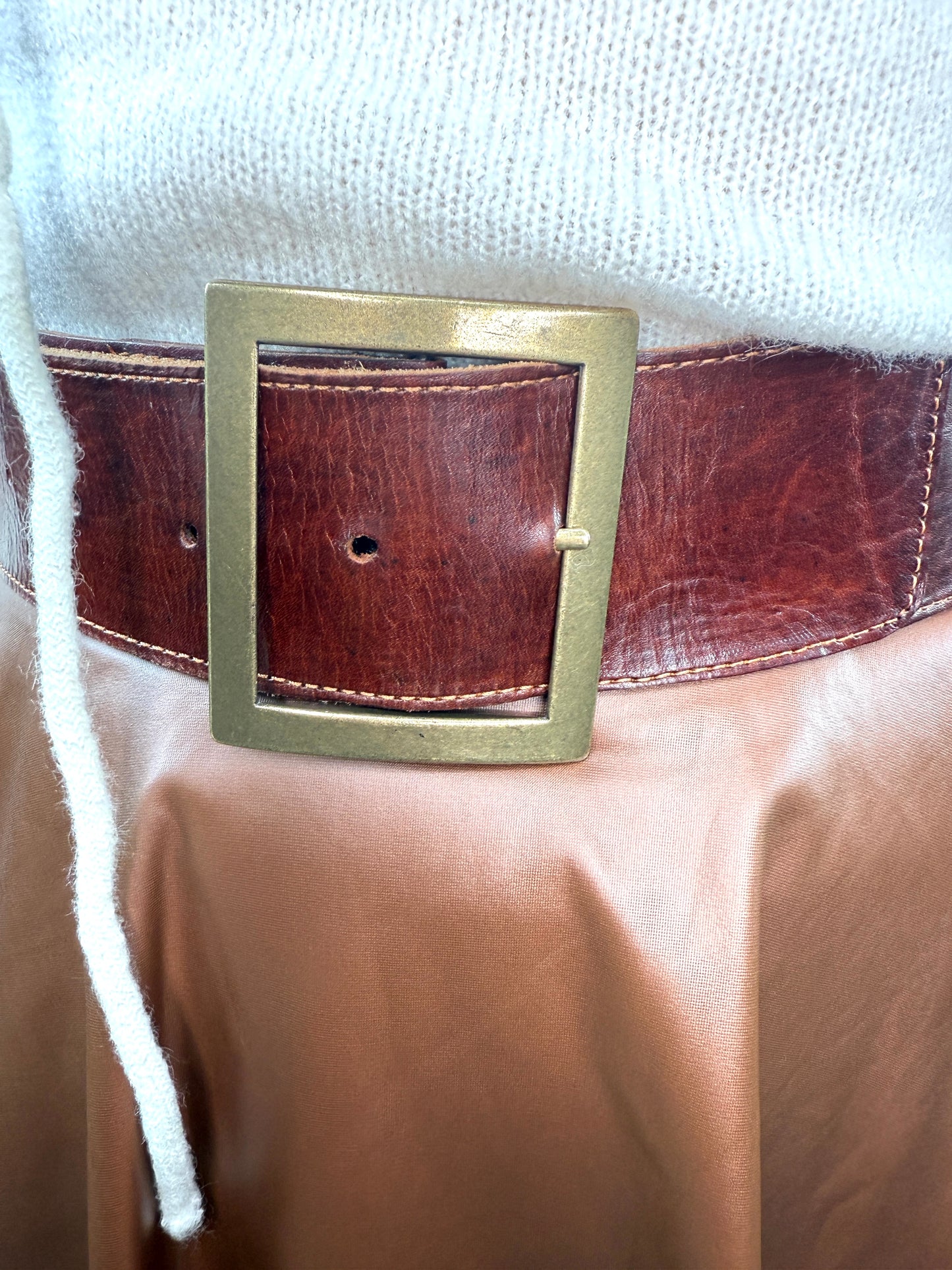 CINTURÓN PIEL HEBILLA