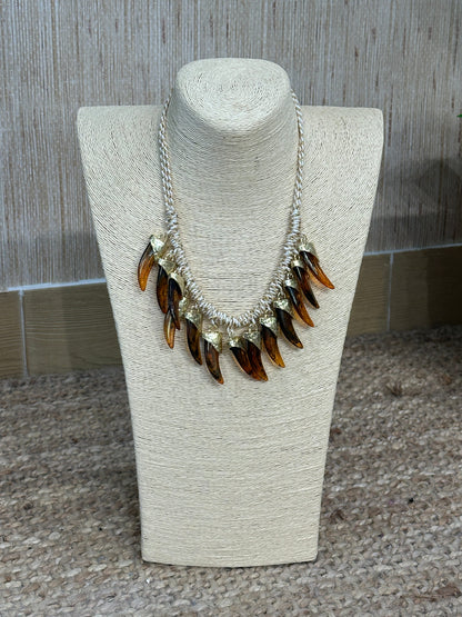 COLLAR COLMILLOS