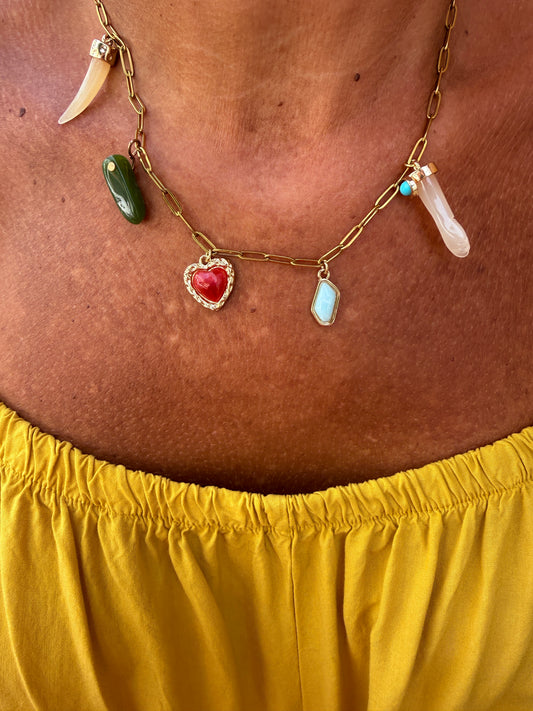 COLLAR CORAZÓN CASTOR