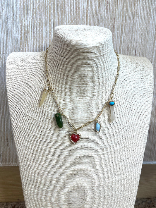 COLLAR CORAZÓN CASTOR