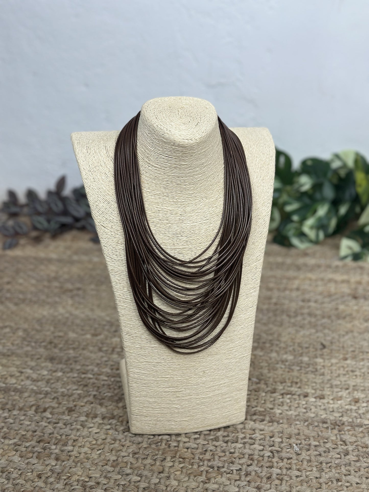 COLLAR CORDONES POLIPIEL