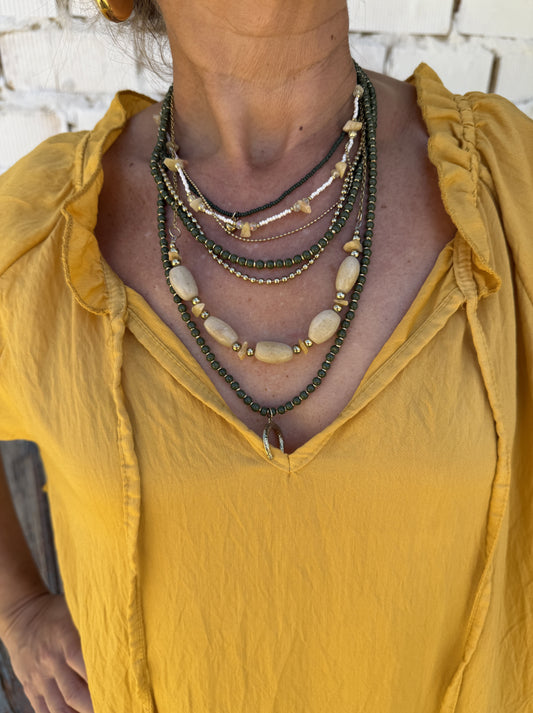 COLLAR HIPPIE