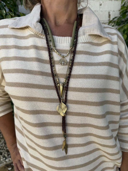COLLAR HIPPIE