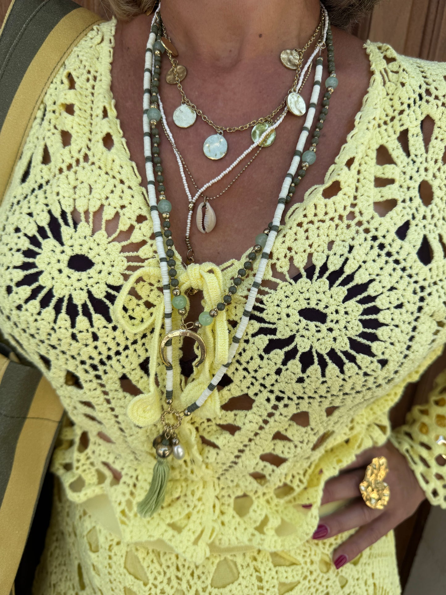 COLLAR HIPPIE