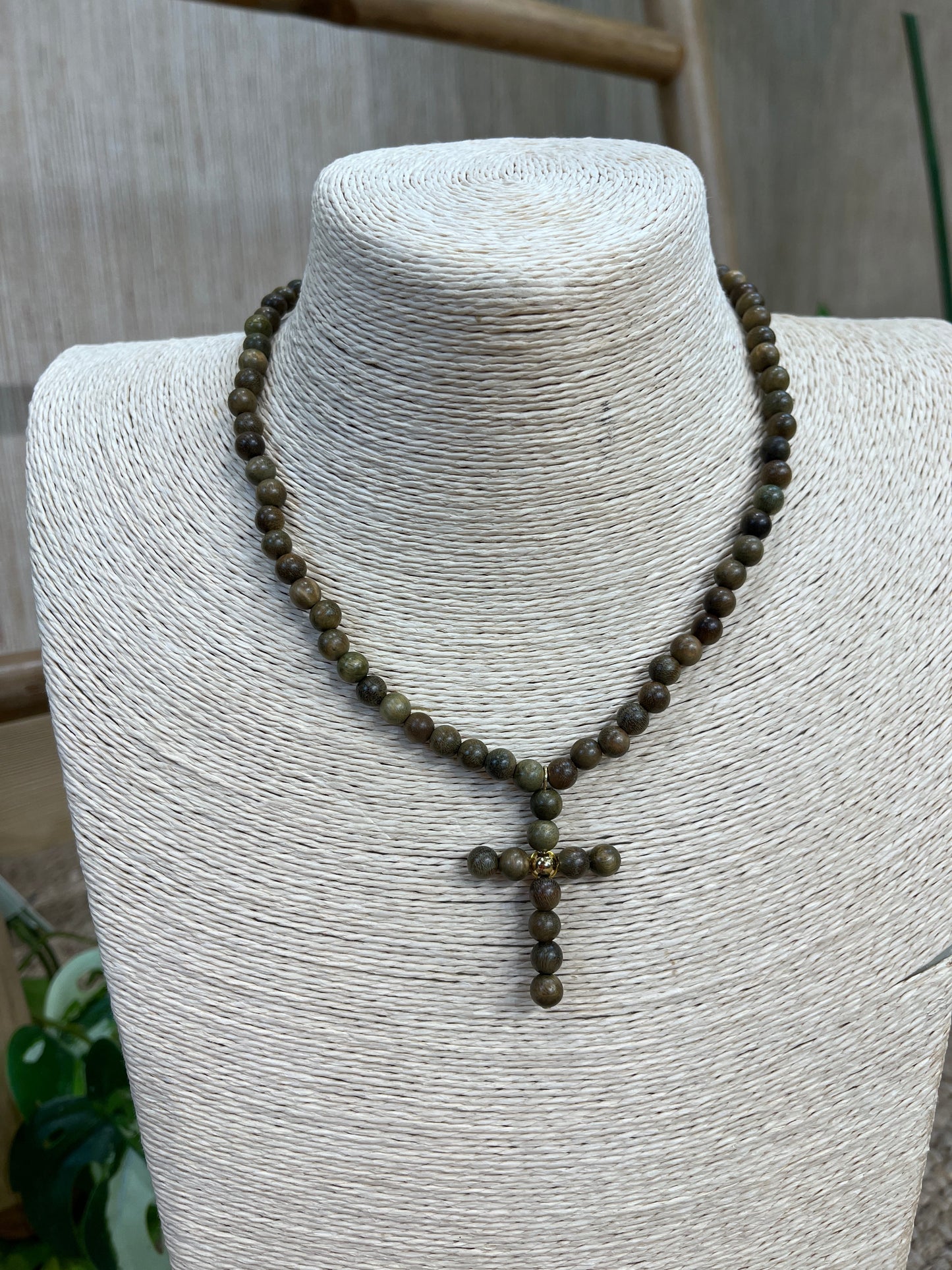 COLLAR JADE