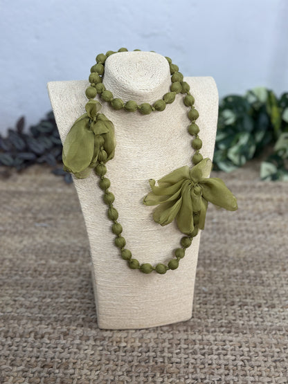 COLLAR LARGO BOLAS FLOR