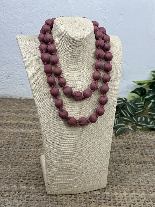 COLLAR LARGO BOLAS TELA TRANSPARENCIA