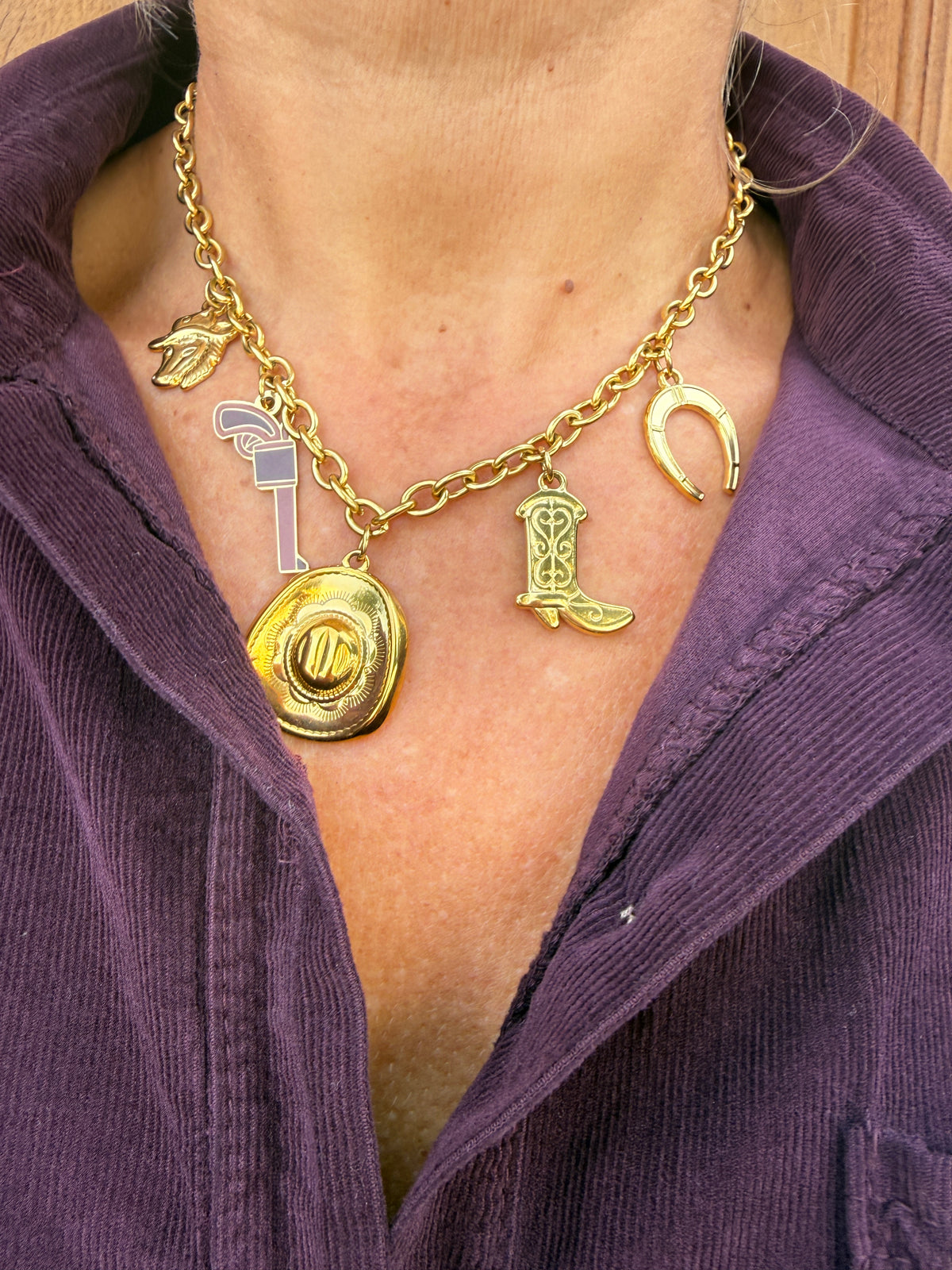 COLLAR OESTE