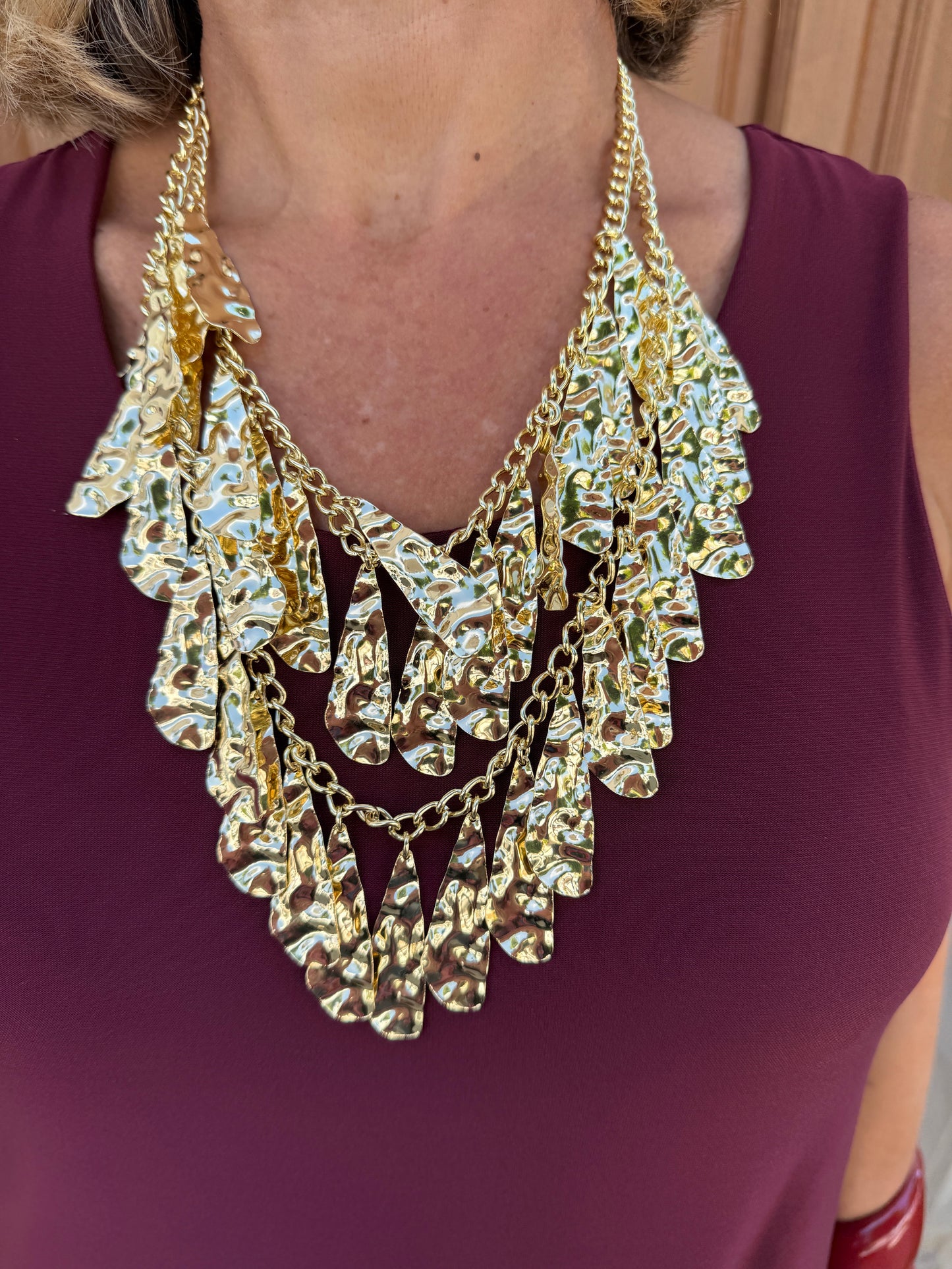 COLLAR PÉTALOS RELIEVE