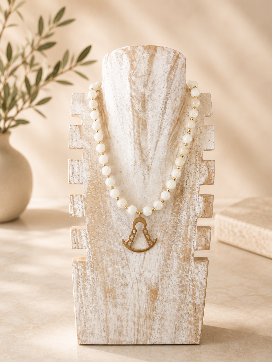COLLAR SILUETA VIRGEN DEL ROCÍO