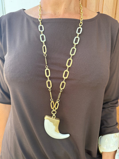 COLLAR FANG