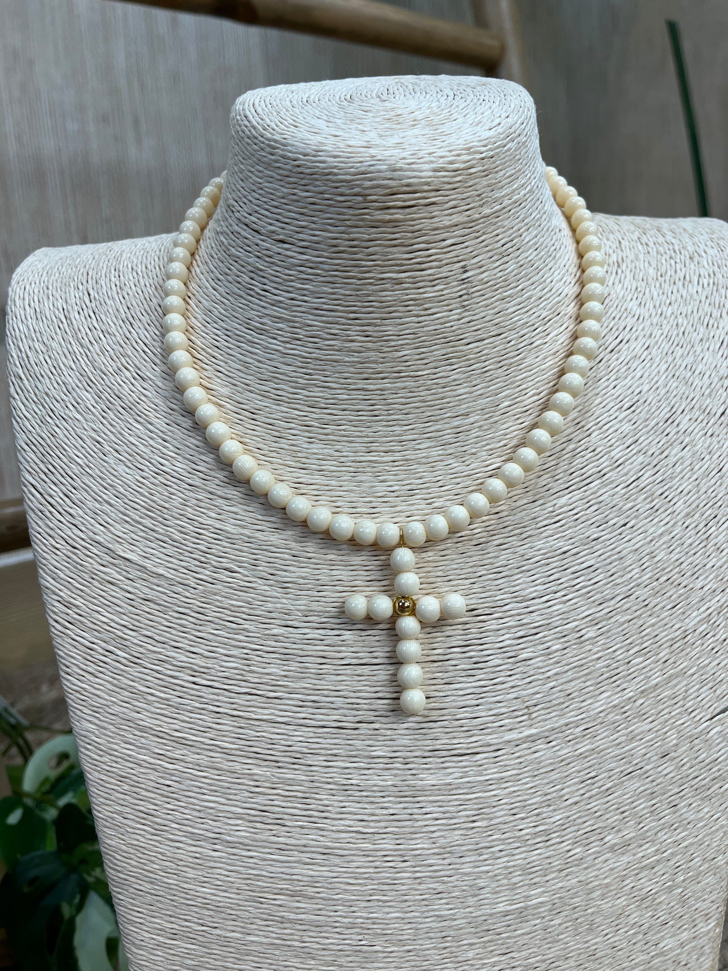 COLLAR JADE