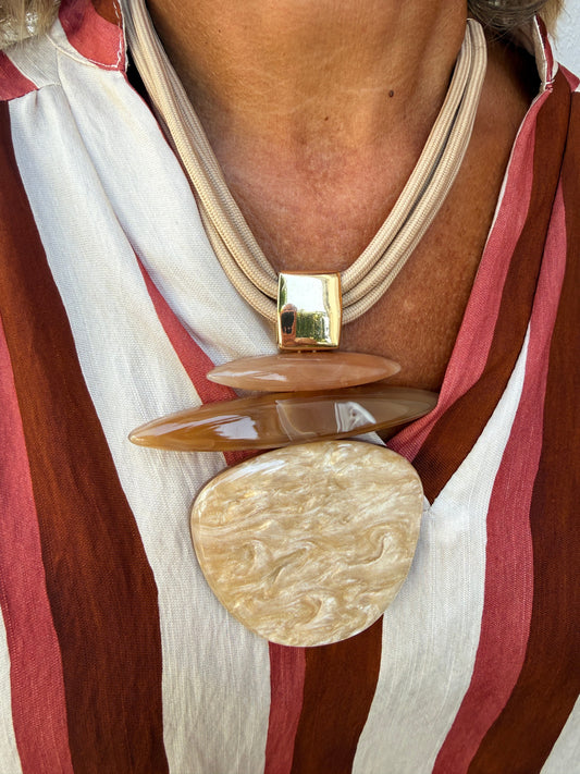COLLAR NÁCAR
