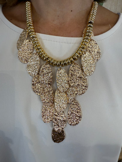 COLLAR PÉTALOS MAXI