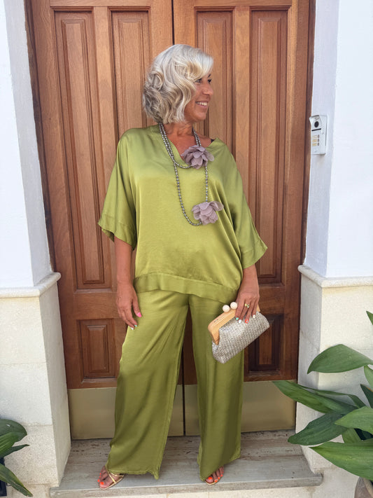 CONJUNTO SATINADO BÁSICO