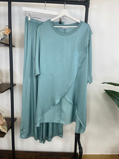 CONJUNTO SATINADO CRUZADO