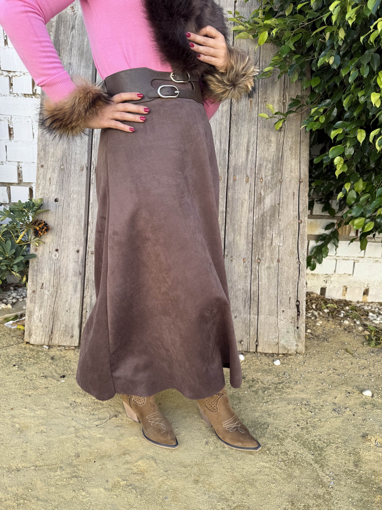 FALDA LARGA ANTELINA