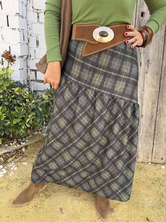 FALDA CUADROS ASIMÉTRICA