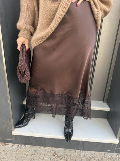 FALDA SATINADA ENCAJE