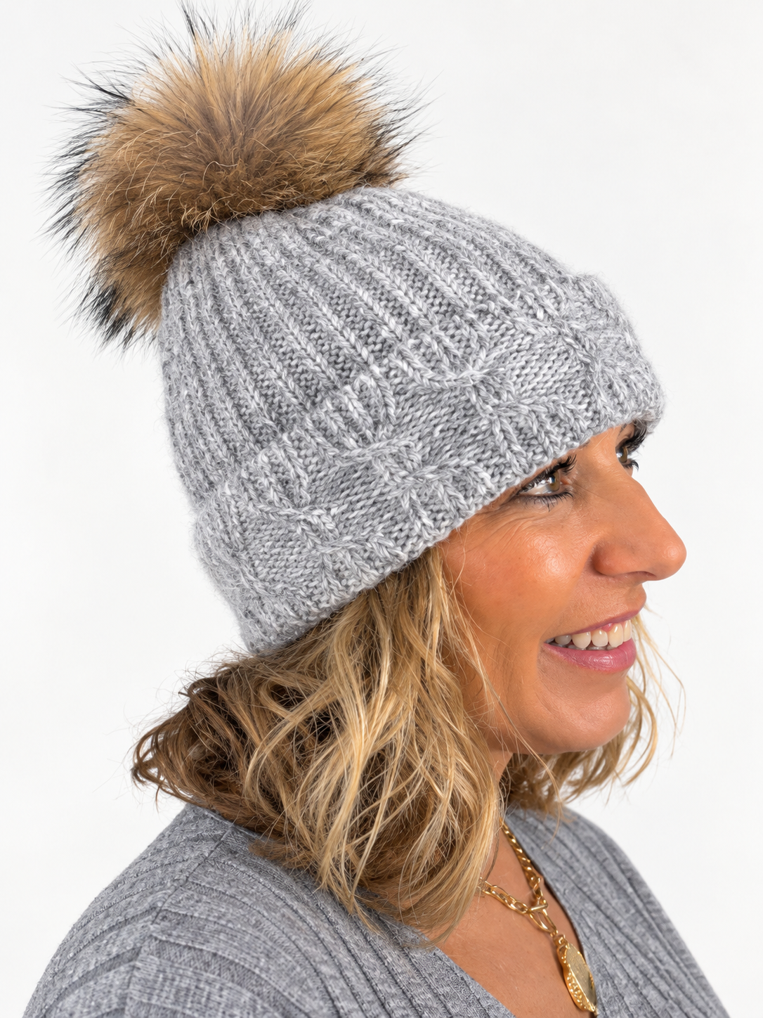 GORRO POMPÓN