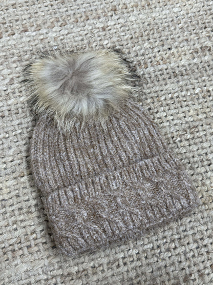 GORRO POMPÓN
