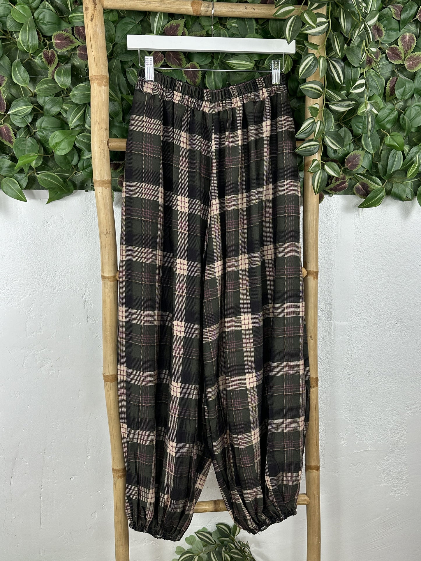 PANTALÓN BOMBACHO ESCOCÉS